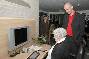 Internetcafé geopend in Westerein - WaldNet Nieuws - Waldnet