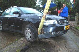 Audi A4 ramt boom in Damwoude