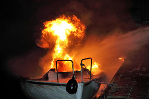 Brandstichting boot opgelost