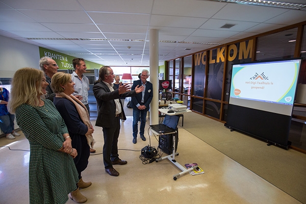 Opening DigiTaalhuis in Surhuisterveen