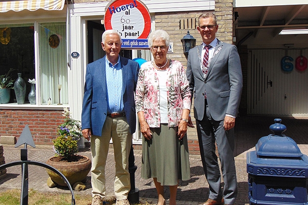 Burgum: echtpaar Bosgraaf-Gosma 60 jaar getrouwd