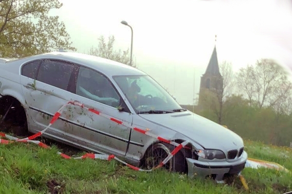 Inzittenden BMW aangehouden door politie