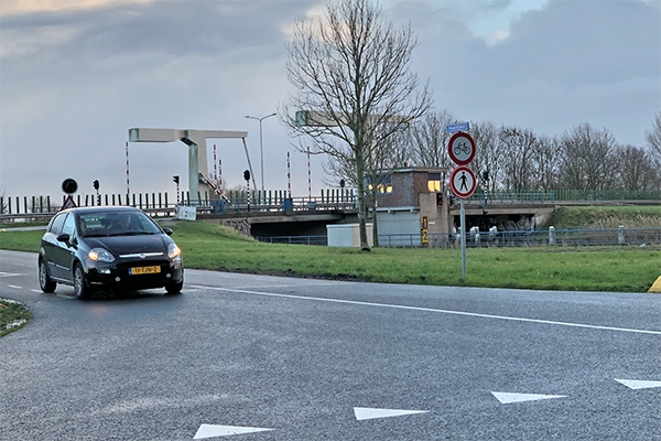Tichelwei open - Schreiersbrug dicht voor fietsers