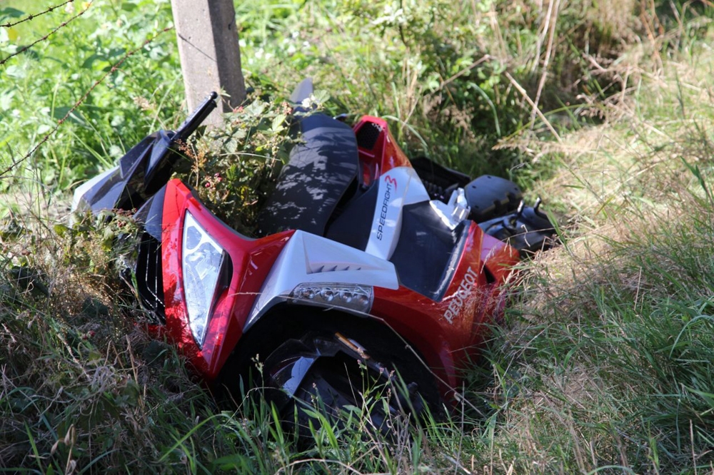 Scooterrijder gewond bij ongeval in Terwispel