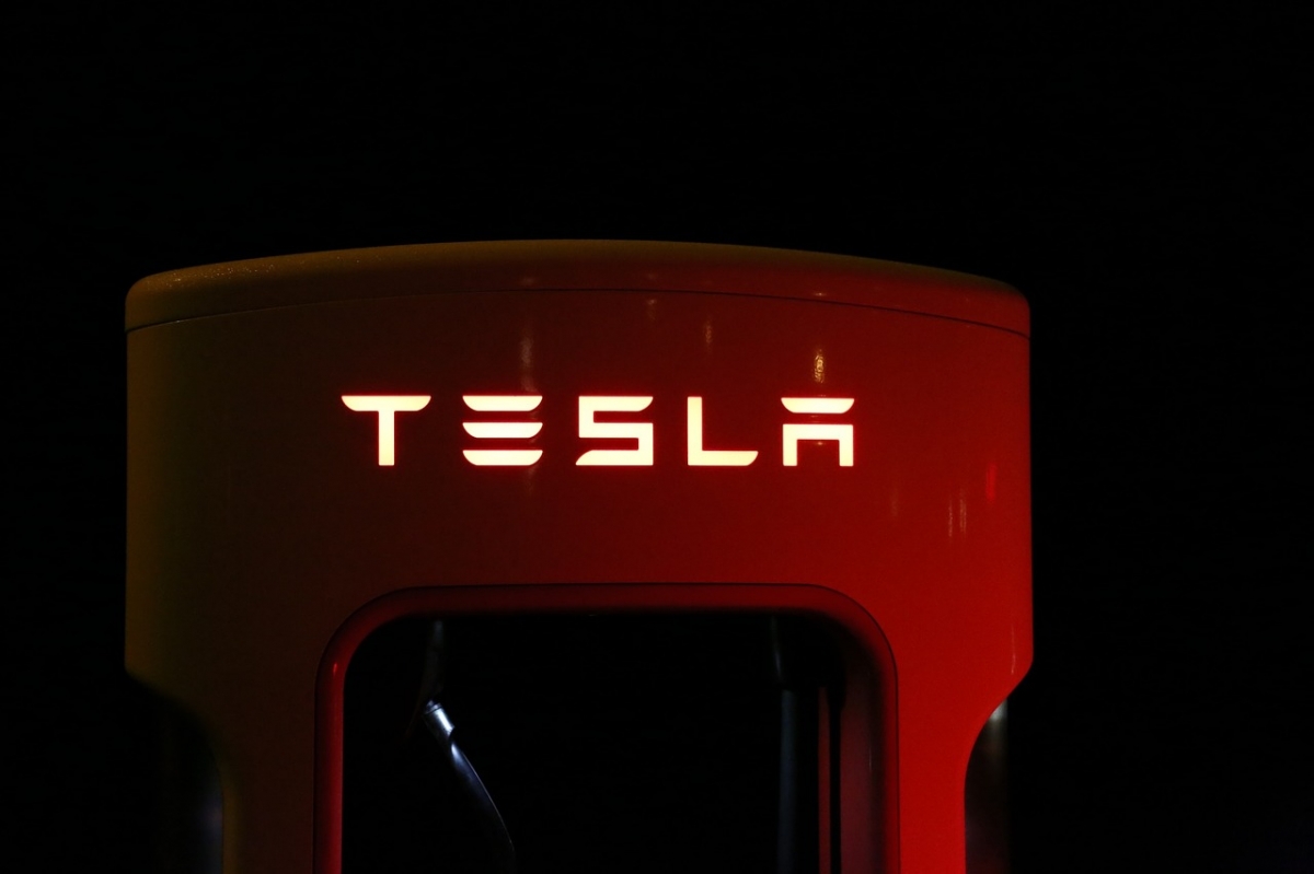 6 jaar cel geëist voor betrokkenheid bij Tesla-branden