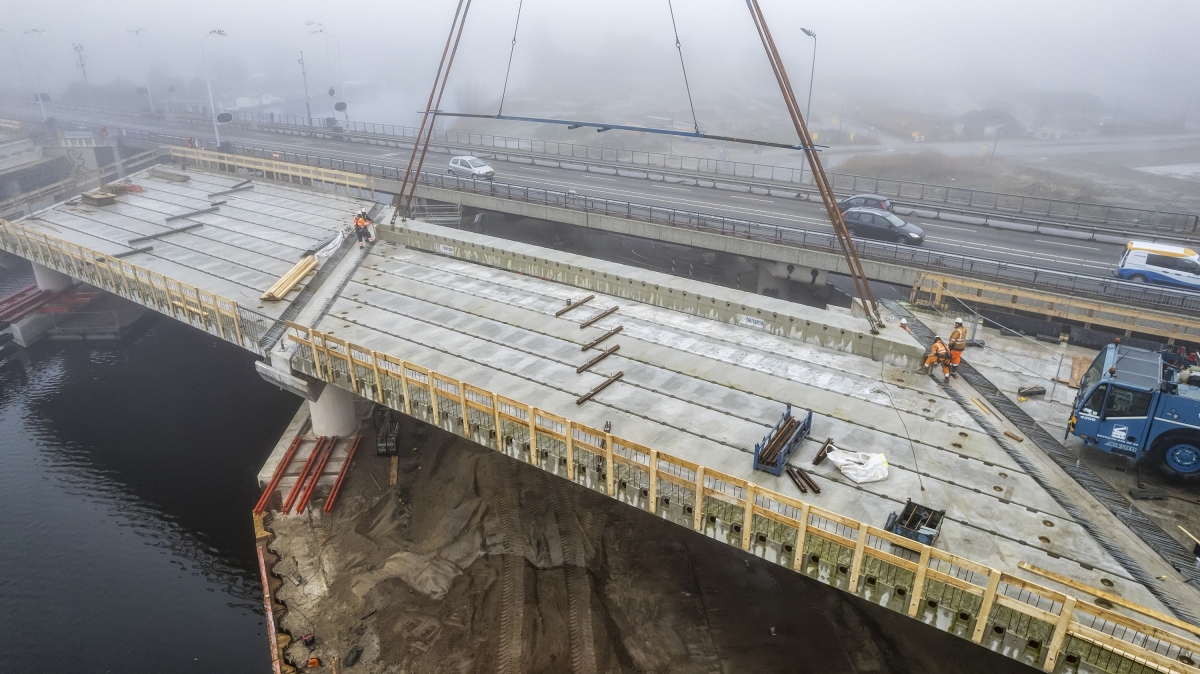 Haitsma Beton levert 88 betonnen kokerliggers voor Torenvlietbrug