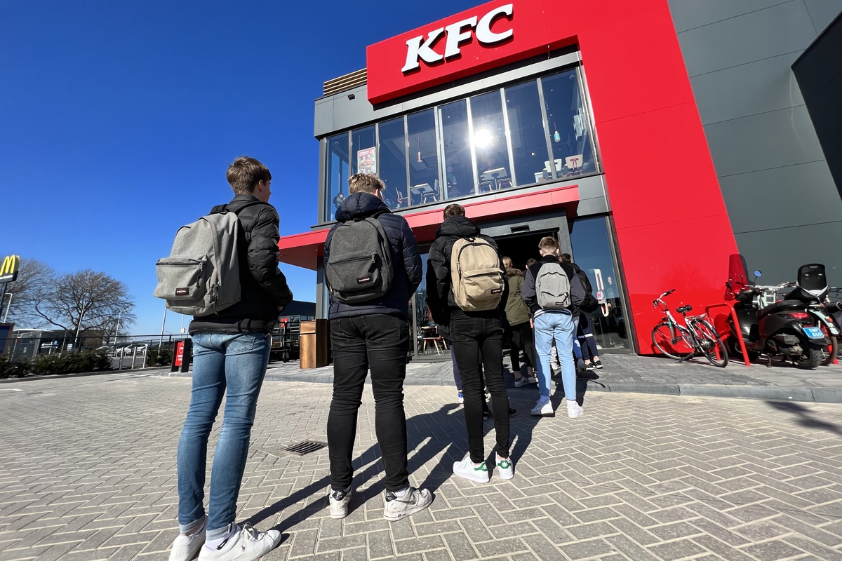 KFC opent deuren, McDonald's (tijdelijk) dicht