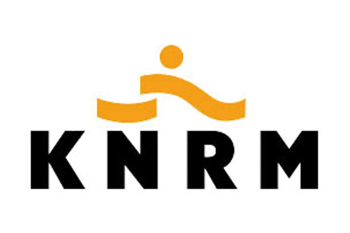KNRM haalt 2 wandelaars van het strand bij Schiermonnikoog 