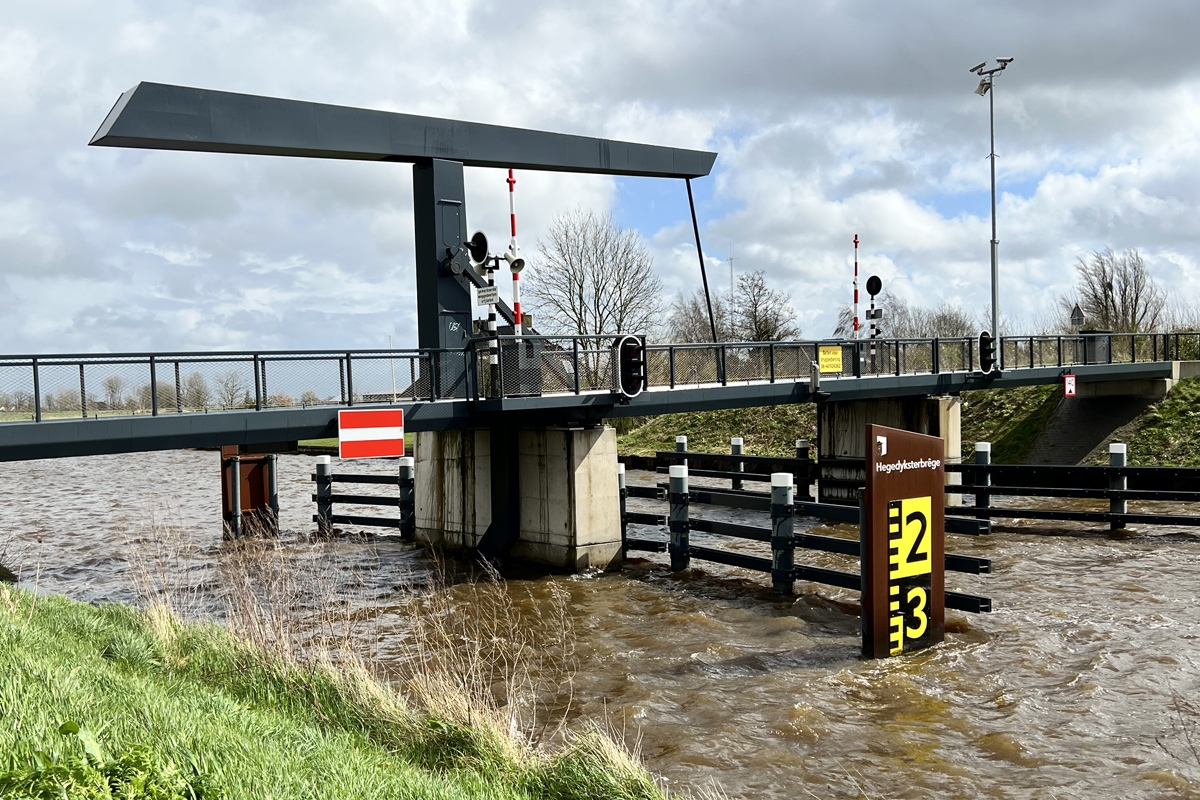 Drie bruggen in Noardeast-Fryslân toch handmatig bediend