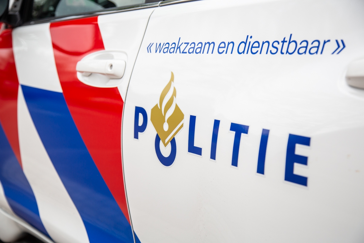 Man (19) vernielt auto’s in Leeuwarden