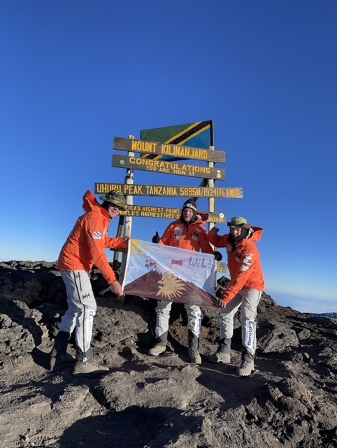 Dokkumer klimmers bereiken top Kilimanjaro