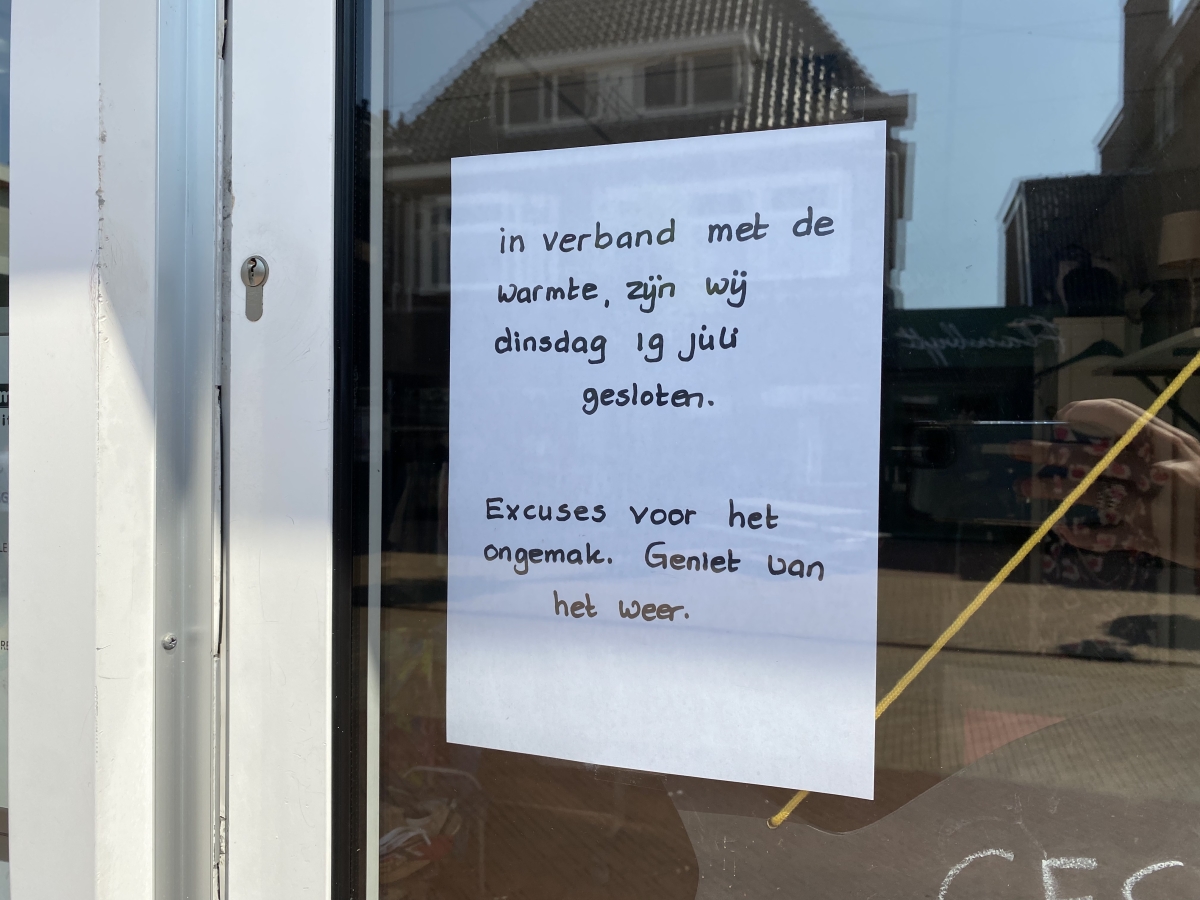 Hitte: winkeliers sluiten deuren in centrum Drachten