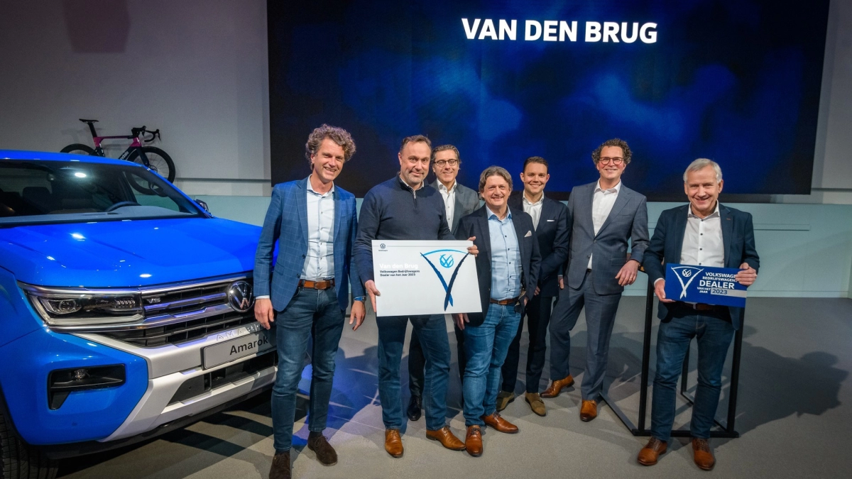 Van den Brug wint VW Bedrijfswagens ‘Dealer van het Jaar 2023’ award