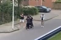 Politie trekt wapen bij aanhouding van duo op scooter