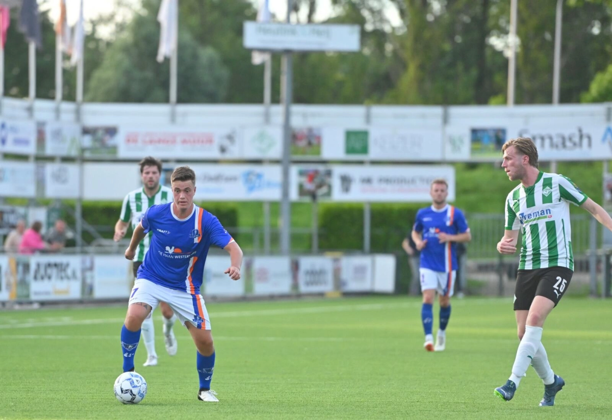 Voetballer Joran Olijve is weer Blauwke