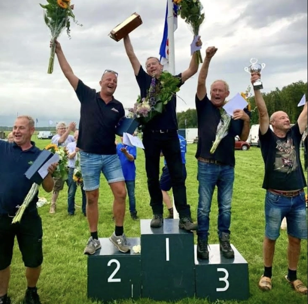 Drie plekken op podium voor familie De Roos bij FK Palingroken