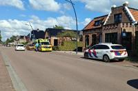 Wielrenner gewond na aanrijding in Twijzel